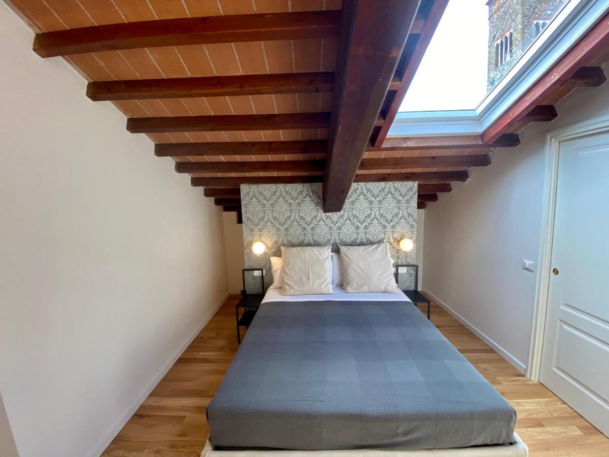 Residenza D'Epoca Dei Fondachi Hotel Sarzana Bagian luar foto